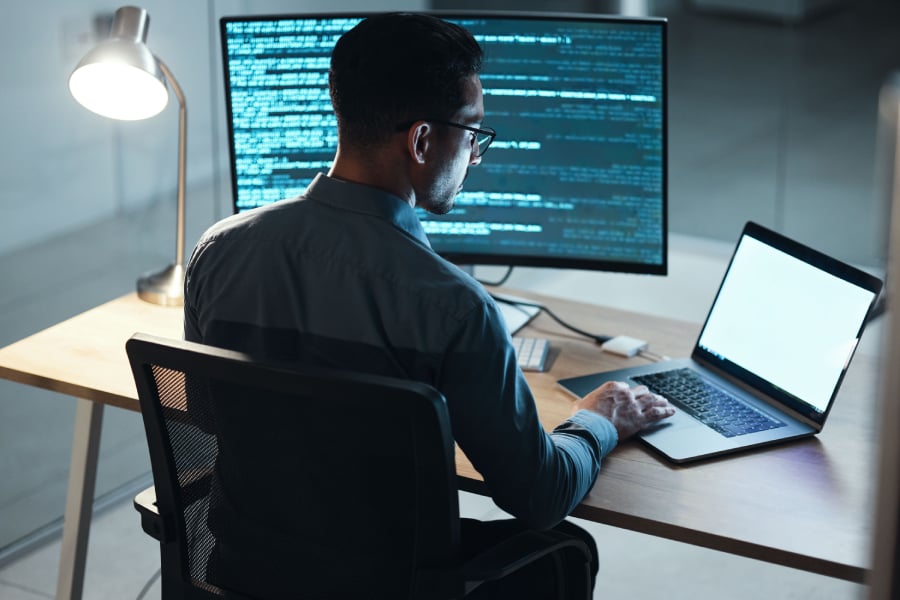 ISC2 Report: AI Is ‘Double-Edged’ Sword of Cybersecurity