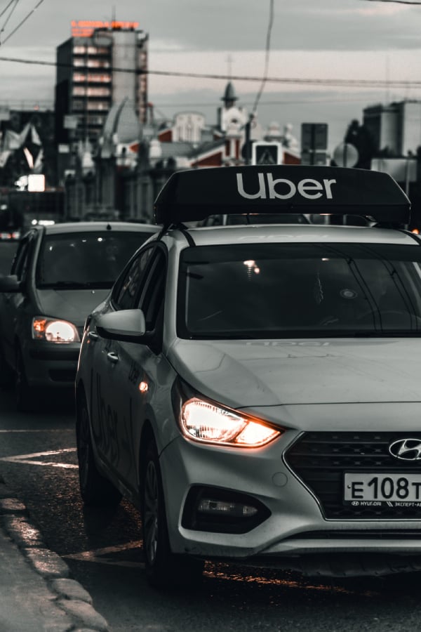 Uber Cuts 3,300 Jobs as It Flattens Management Ahead of Robotaxi Expansion